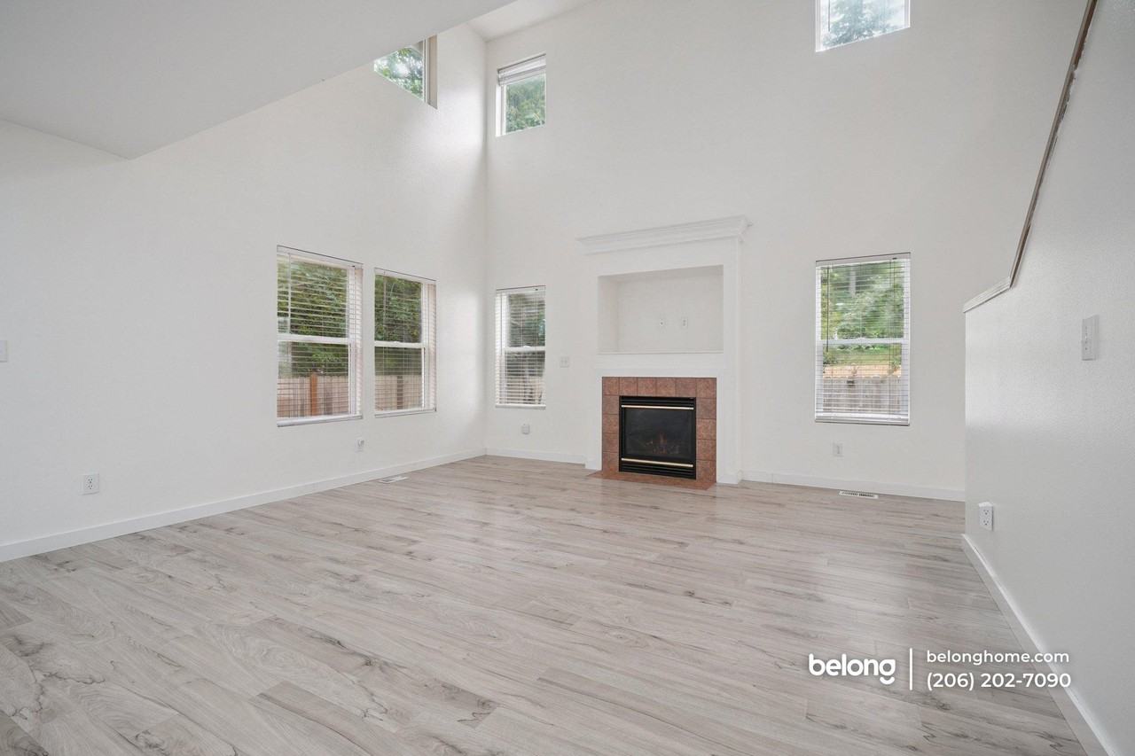 4928 153rd Pl Se - Photo 2 of 16