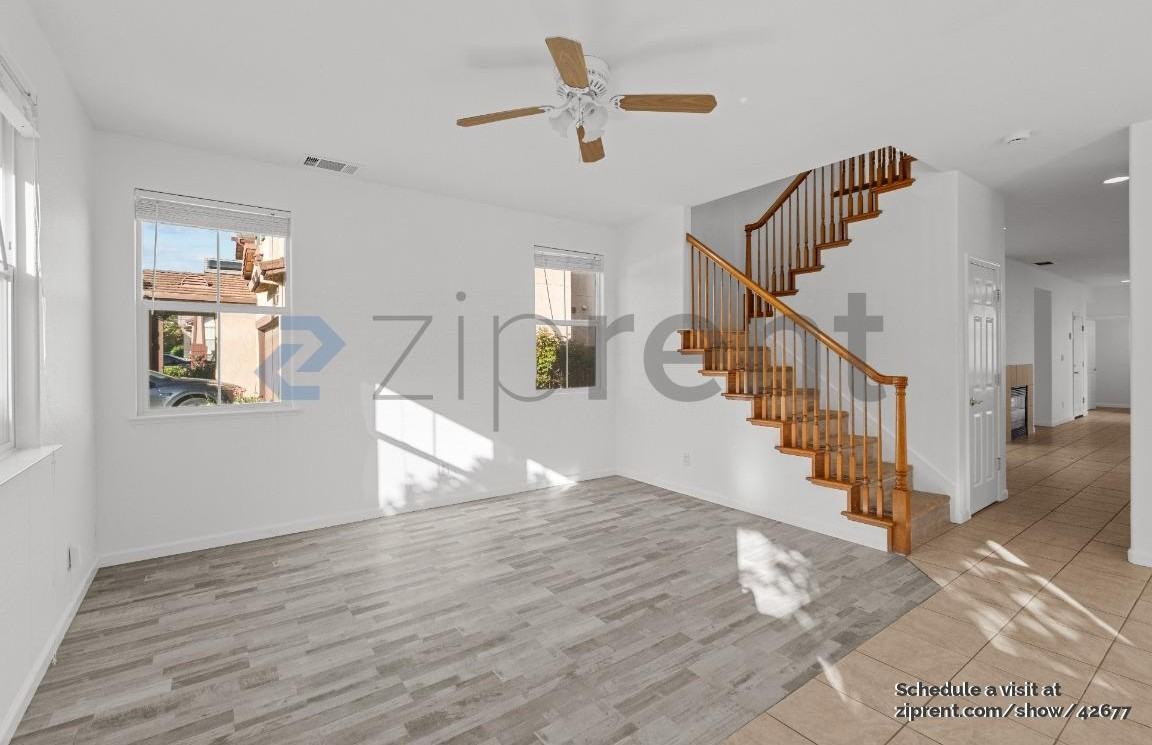 554 Blue Cypress Way - Photo 7 of 40
