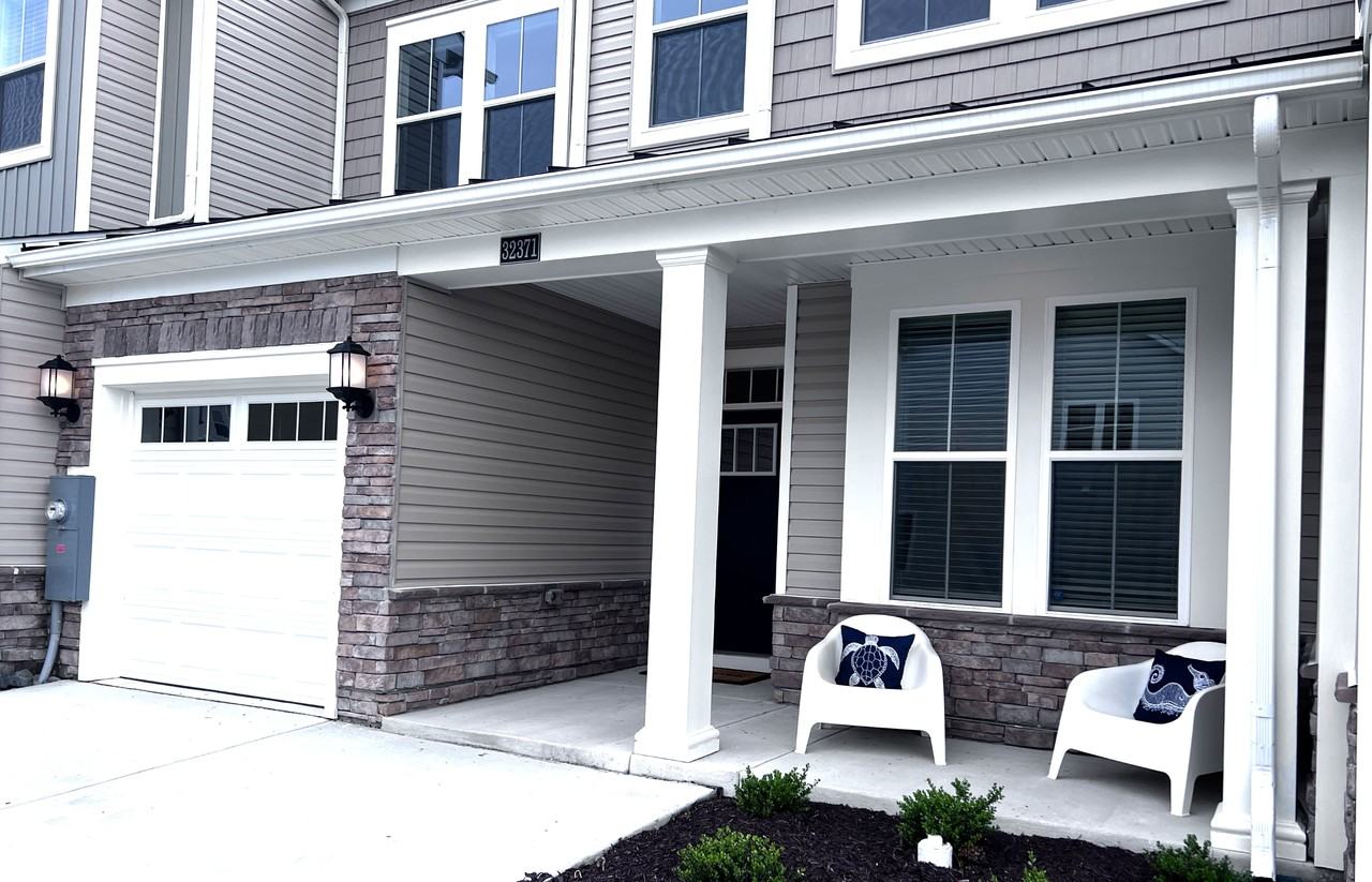 32371 Norman Ln - Photo 2 of 49
