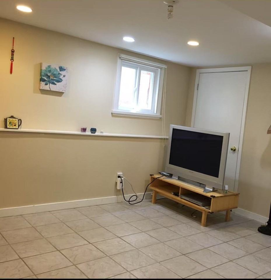 4377 West 9th Avenue - Photo 4 of 7