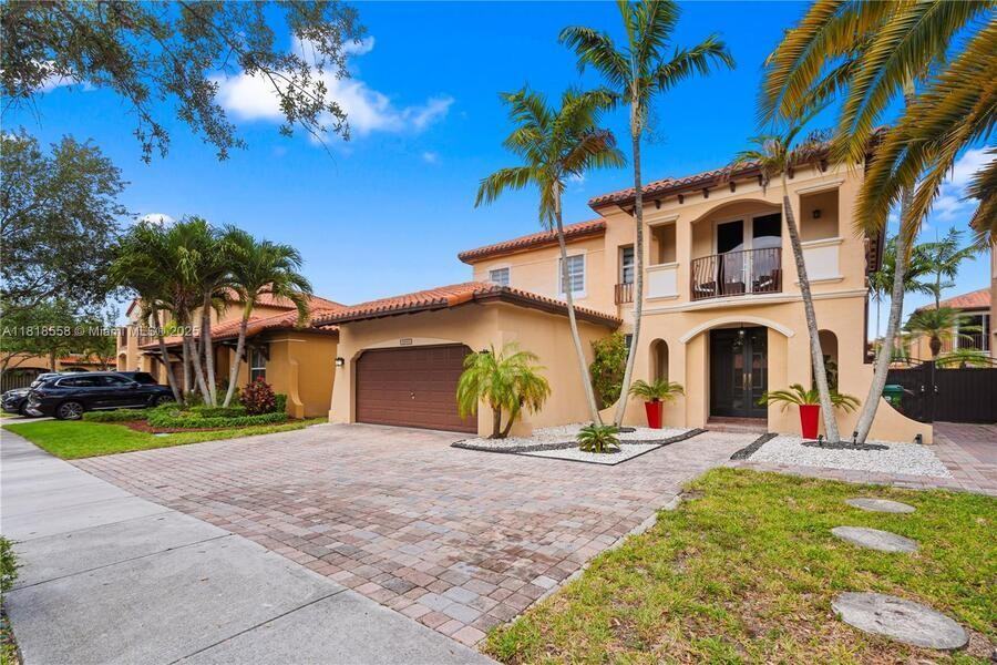 3082 Sw 156th Ave - Photo 3 of 50