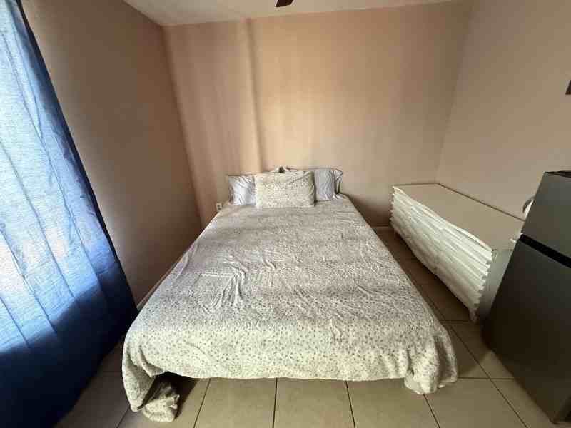 4913 W Granada Rd - Photo 2 of 8