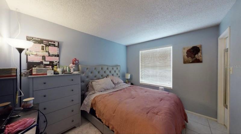 1413 Tiverton Dr - Photo 7 of 9