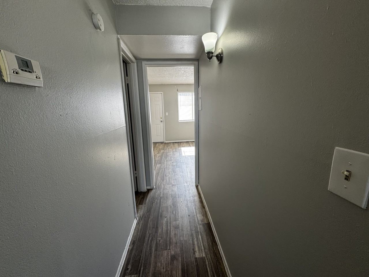 301 West Helen Street - Photo 5 of 9
