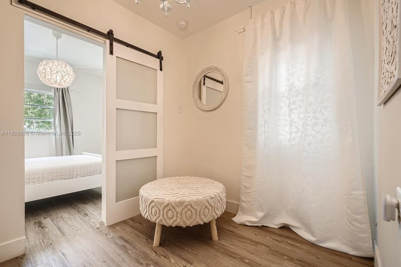 3830 Ne 22nd Ter #3830 - Photo 2 of 21