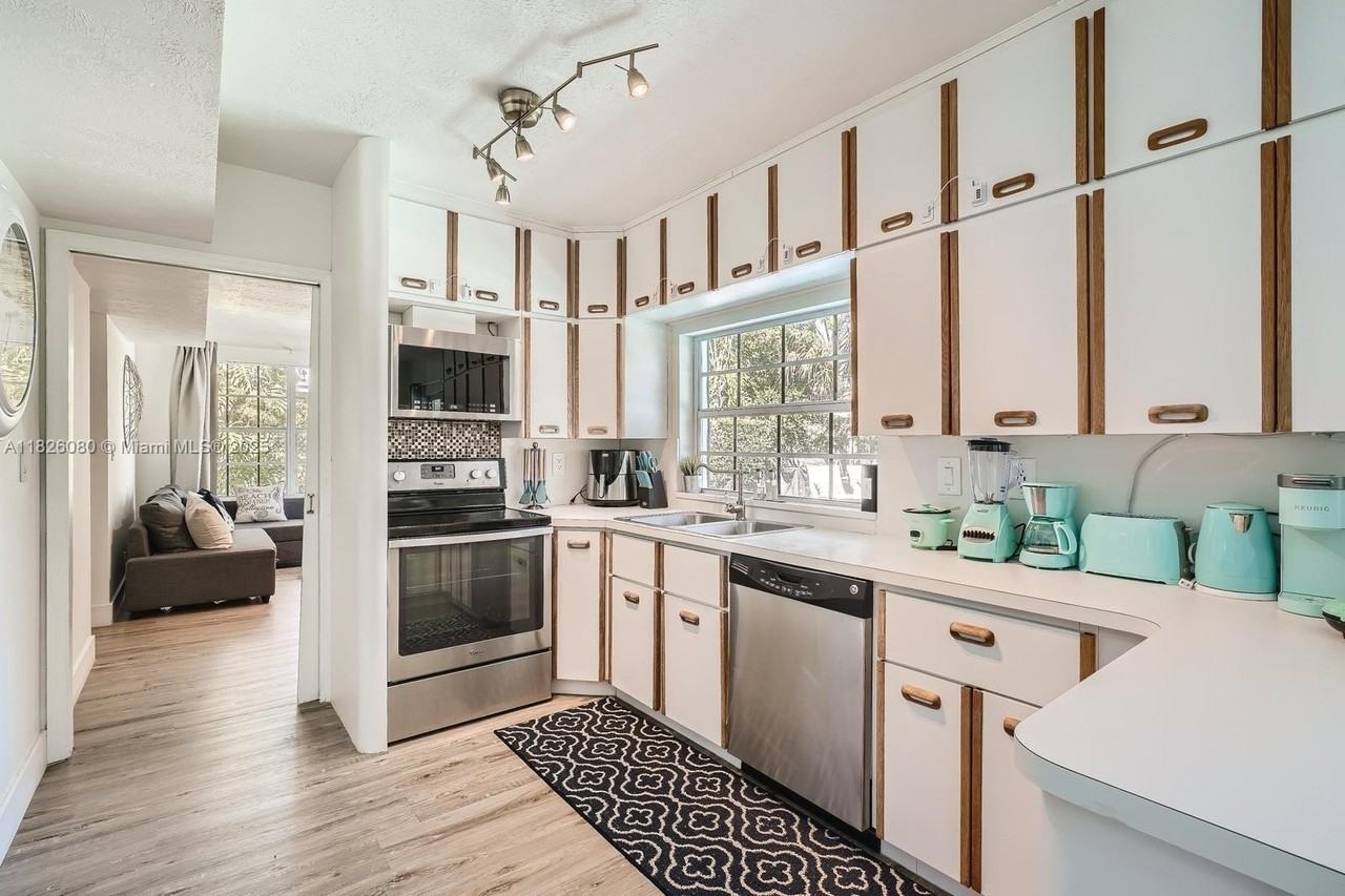 3830 Ne 22nd Ter #3830 - Photo 6 of 21