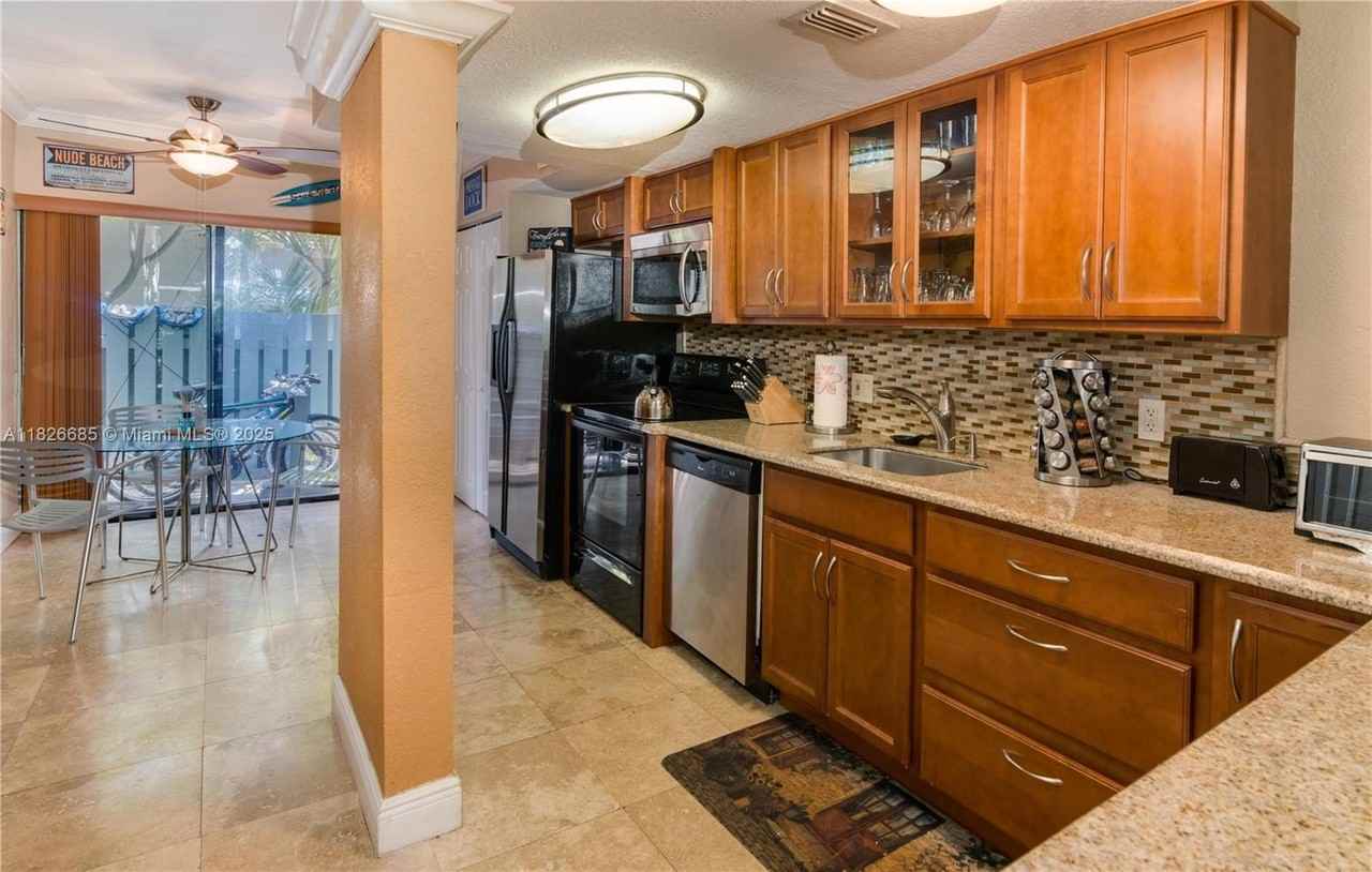 87200 Overseas Hwy #E4 - Photo 6 of 40