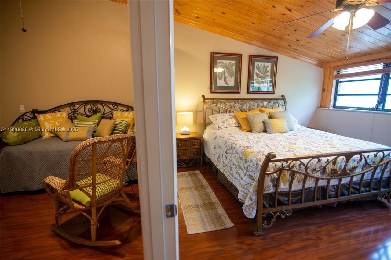 87200 Overseas Hwy #E4 - Photo 7 of 40