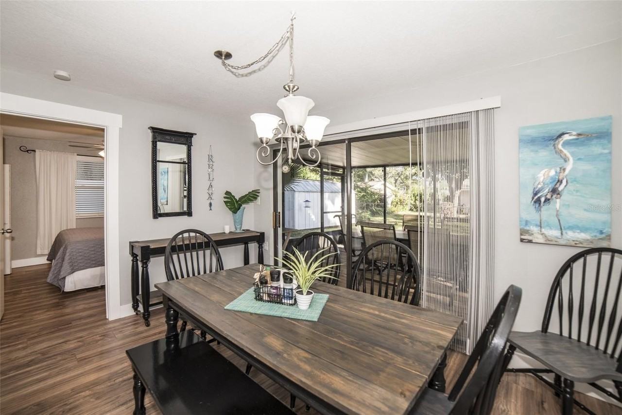 2472 Whitman St - Photo 7 of 22