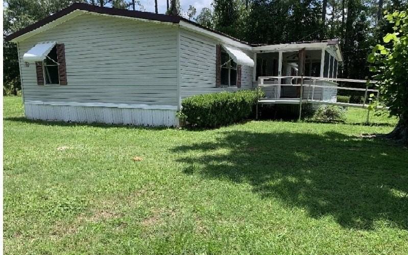 155 Ne Nikita Pl - Photo 3 of 9