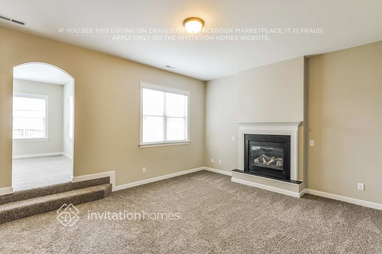 85 Rolling Meadows Dr - Photo 3 of 21