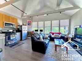 featured image of 1239 W Ohio St #3
