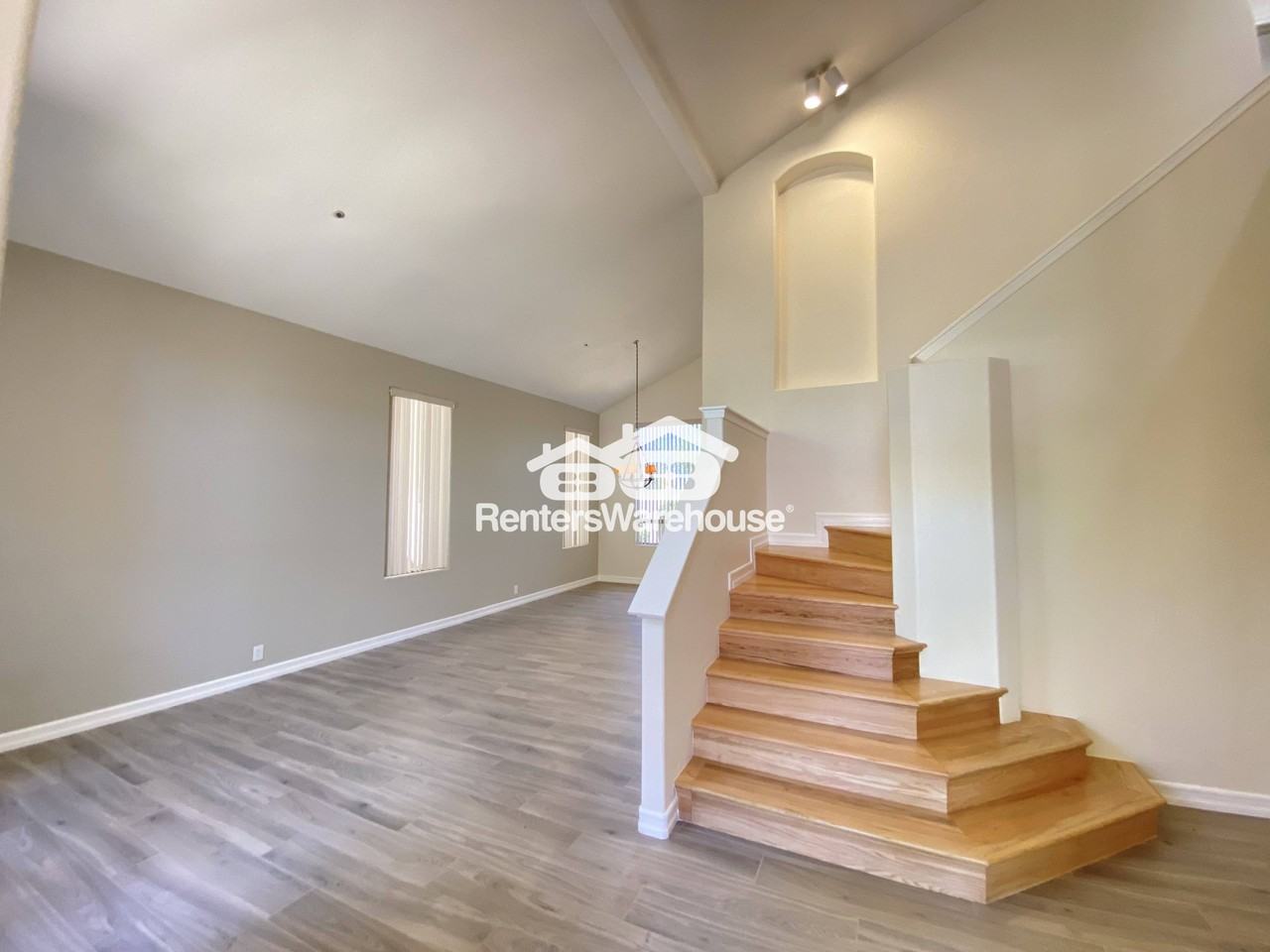 9121 E Nittany Dr - Photo 3 of 29