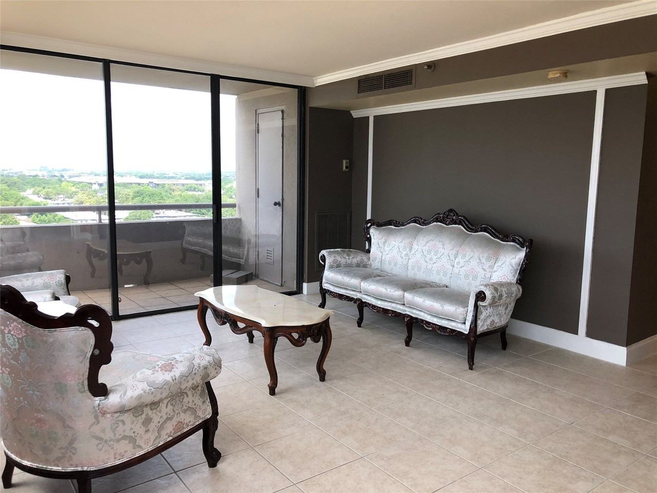 3525 Sage Rd - Photo 5 of 9