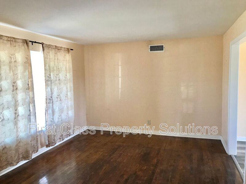 2312 N Meridian Ave - Photo 3 of 24