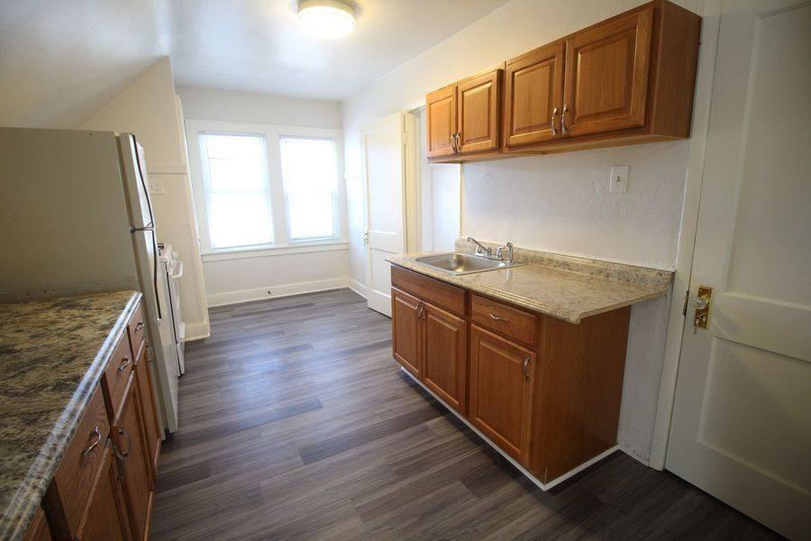 1523 S 70th St - Photo 2 of 10