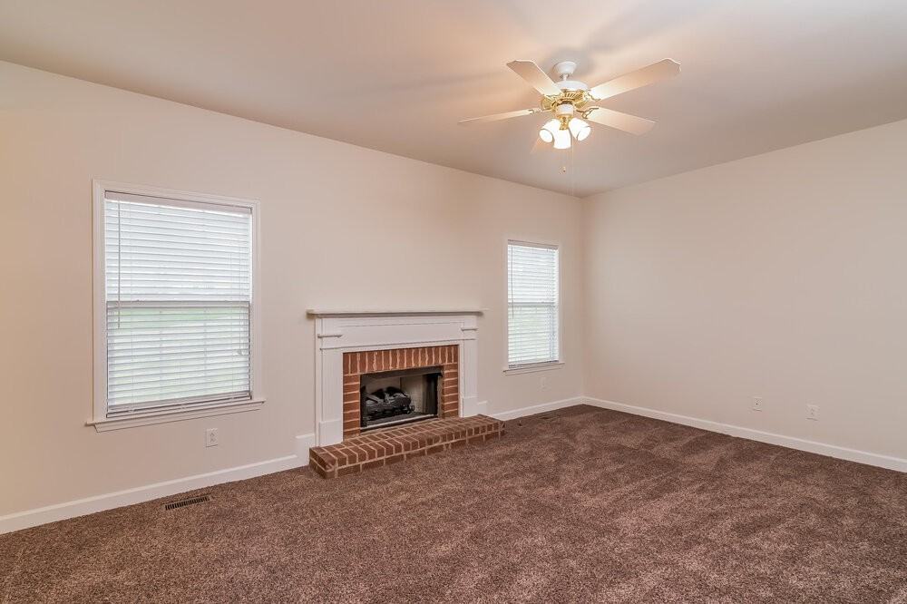 2805 Aston Woods Ct - Photo 2 of 15