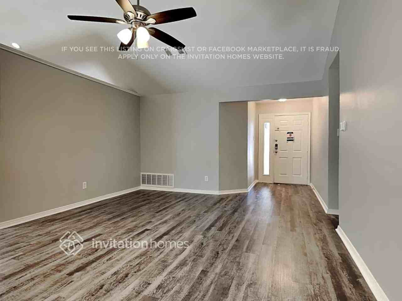 159 Summerhill Dr - Photo 4 of 19