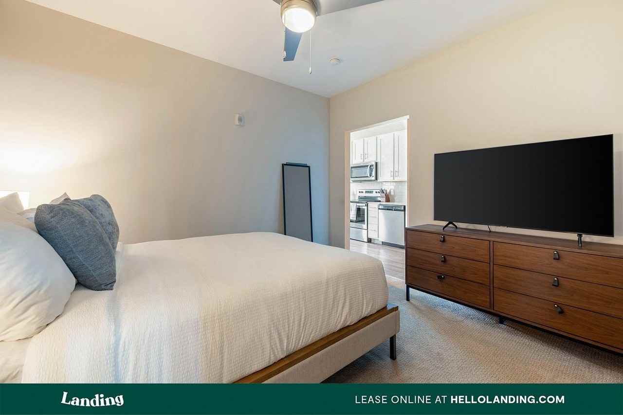 151 E Blount Ave - Photo 2 of 50