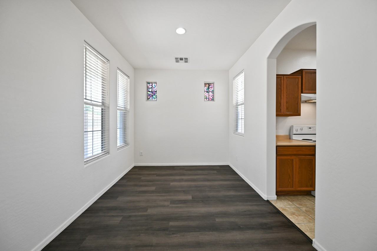 1867 East Harrison Street - Photo 2 of 30