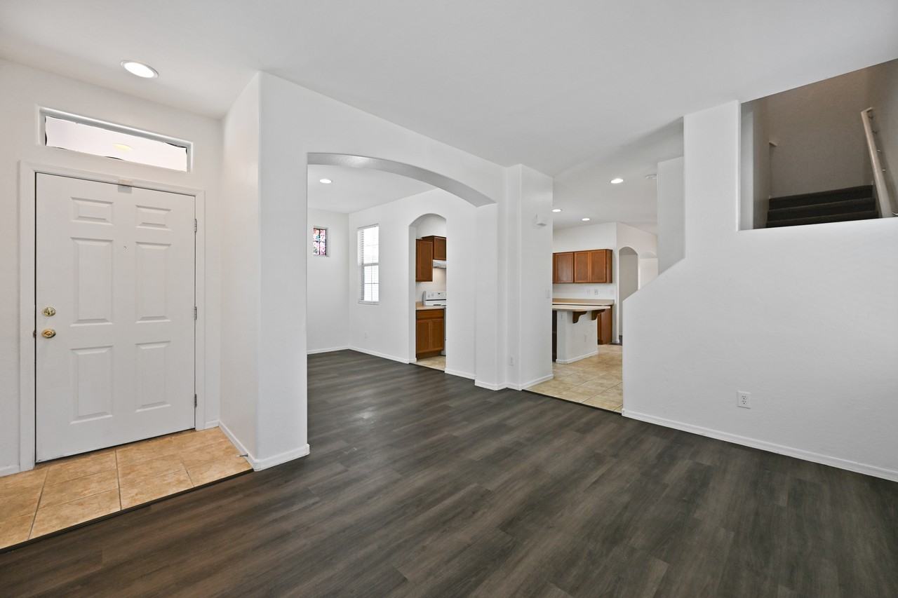 1867 East Harrison Street - Photo 3 of 30