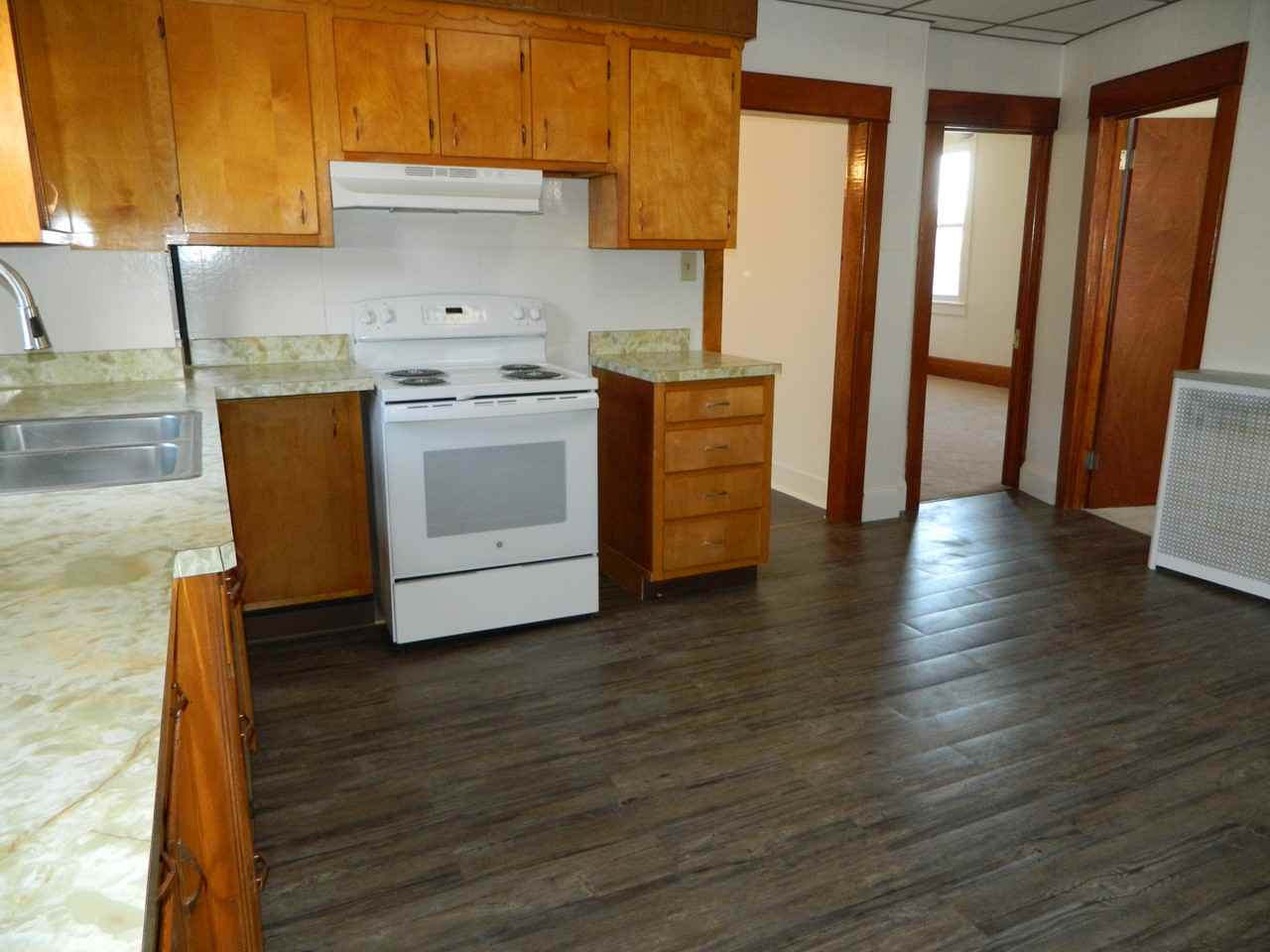 127 E Pine St #1stFL - Photo 2 of 14