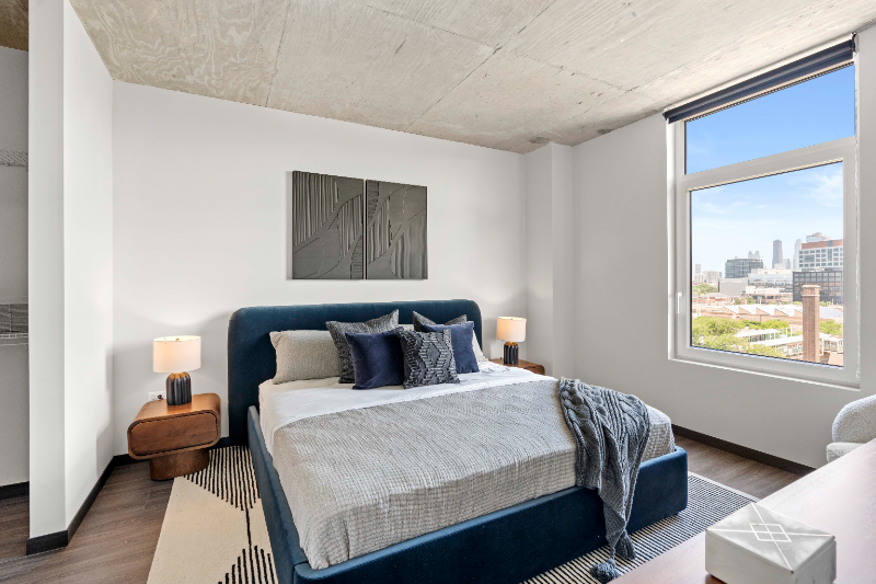 169 North Ashland Avenue - Photo 4 of 19