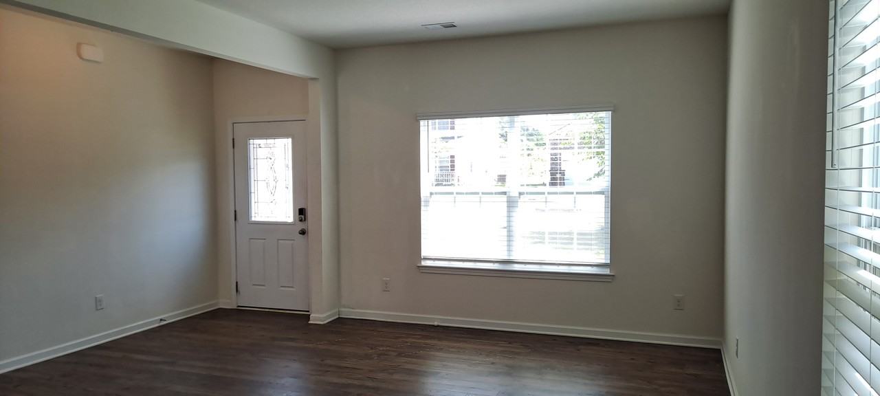 1527 Sergeant Ln #NA - Photo 5 of 47