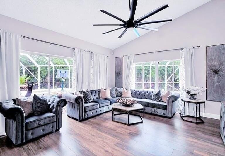 15835 Meadow Wood Dr - Photo 6 of 50