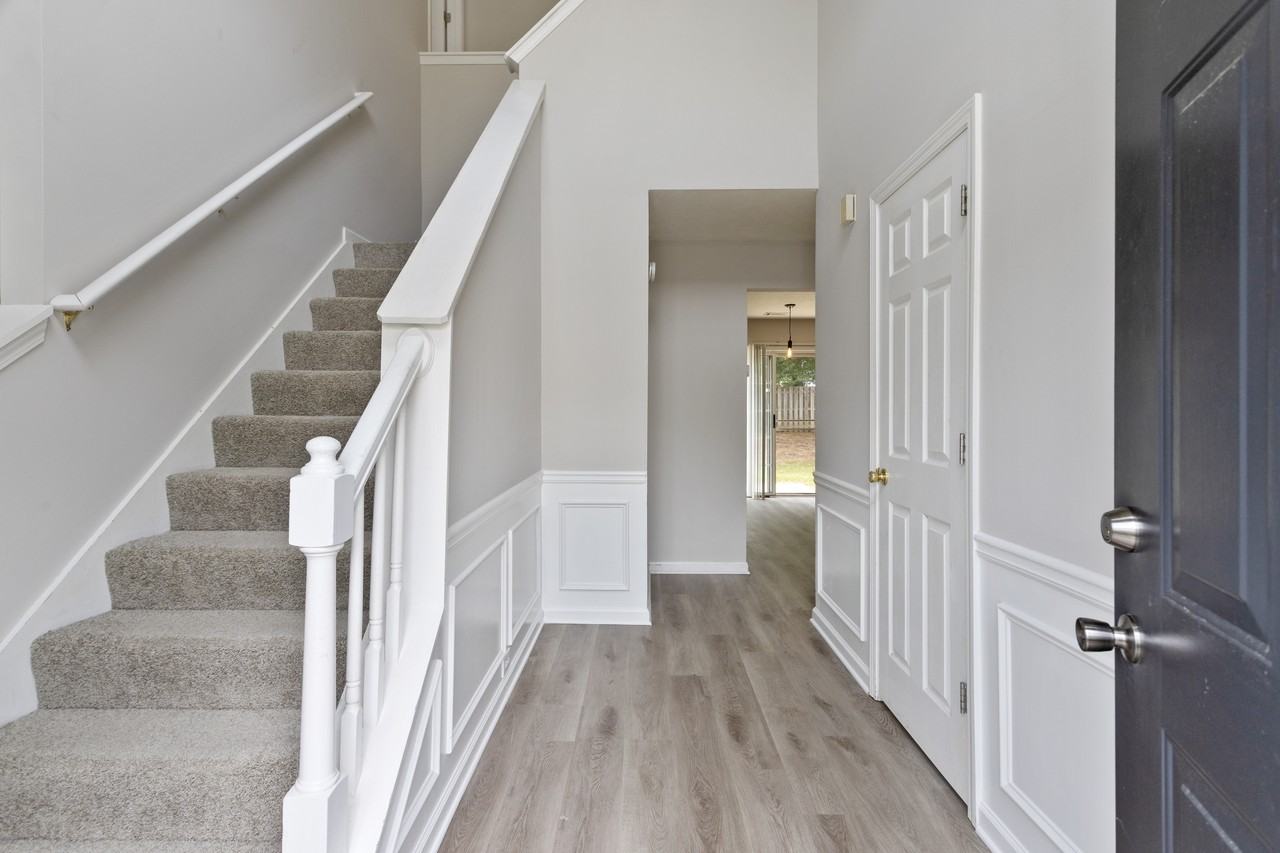 2325 Winthrope Way Drive - Photo 3 of 27