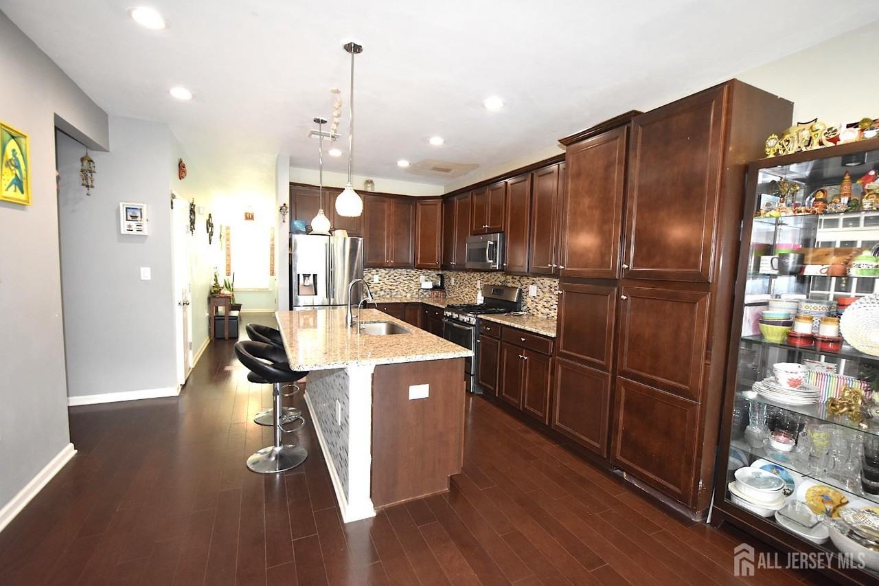 3 Bauer Ln - Photo 6 of 45