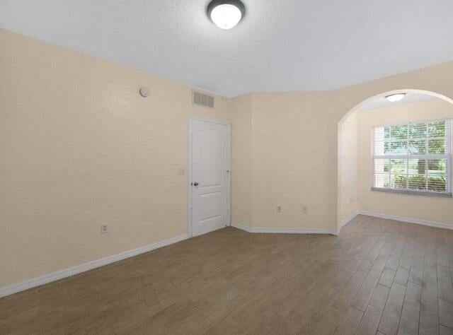 138 Sw Peacock Blvd - Photo 6 of 7