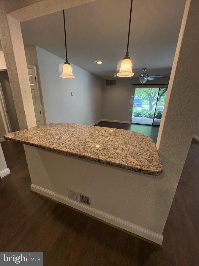 1107 Raintree Ln - Photo 5 of 19