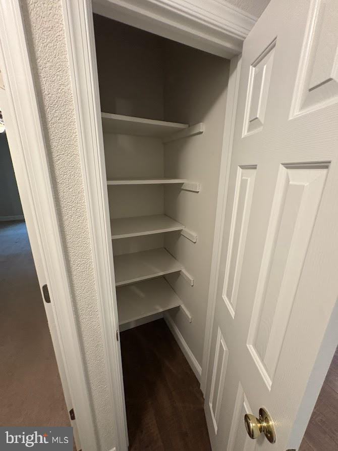 1107 Raintree Ln - Photo 6 of 19