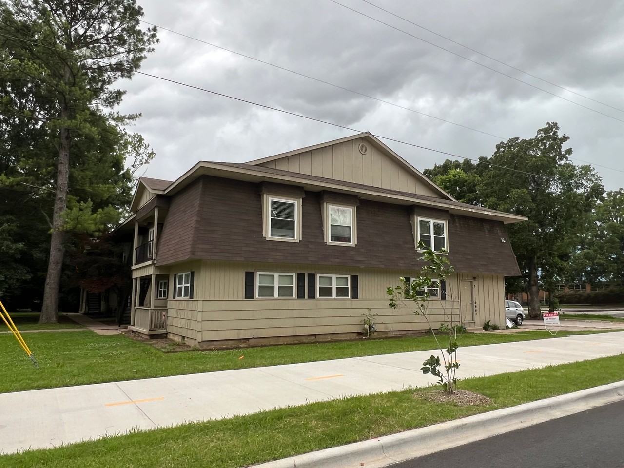 White Oak - Photo 5 of 6