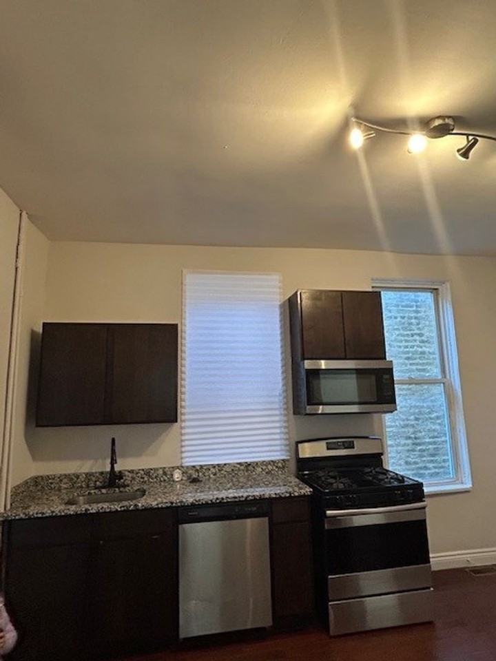 2903-05 W. 25th - Photo 2 of 21