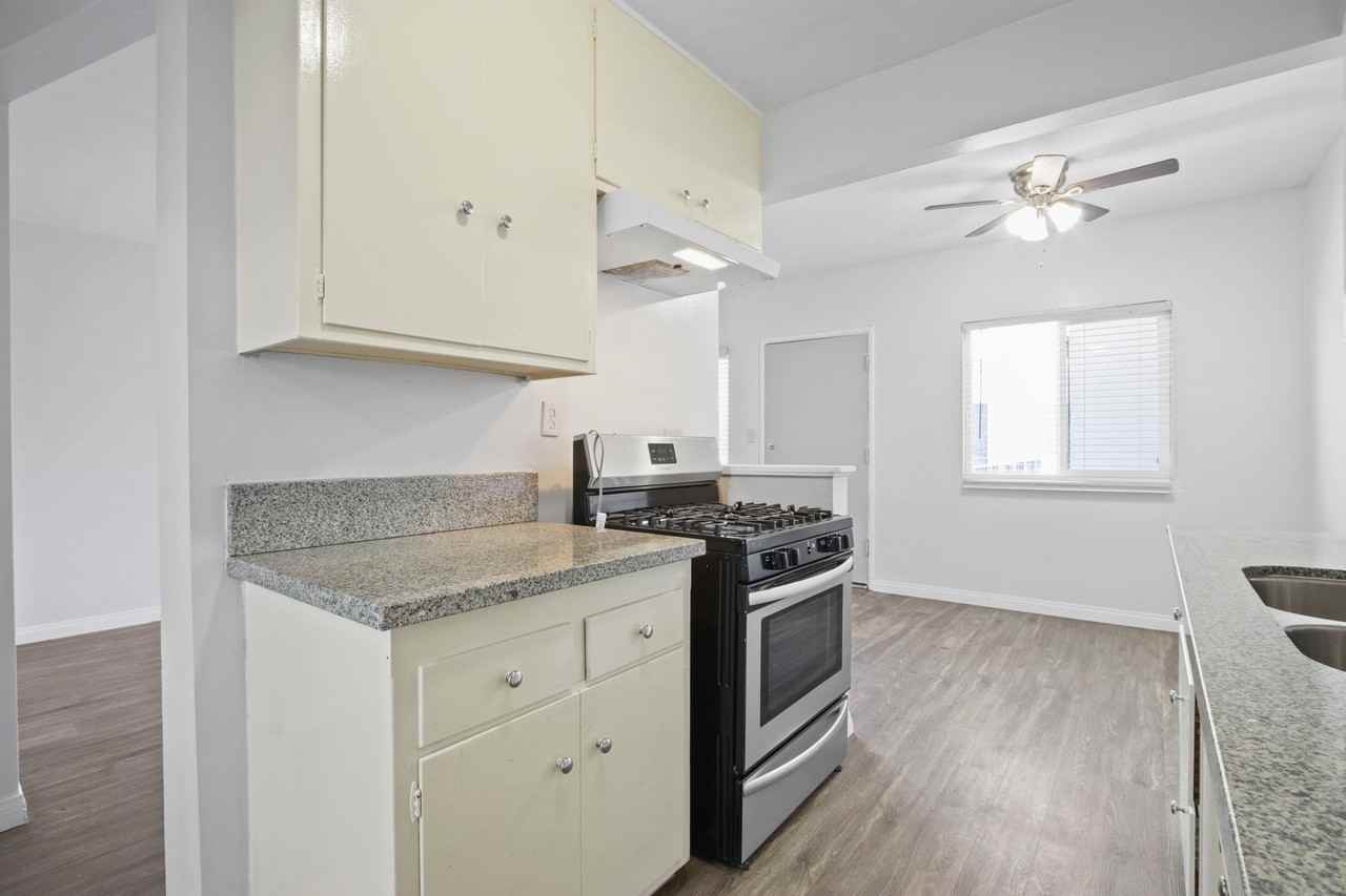 115OAK - Photo 6 of 17