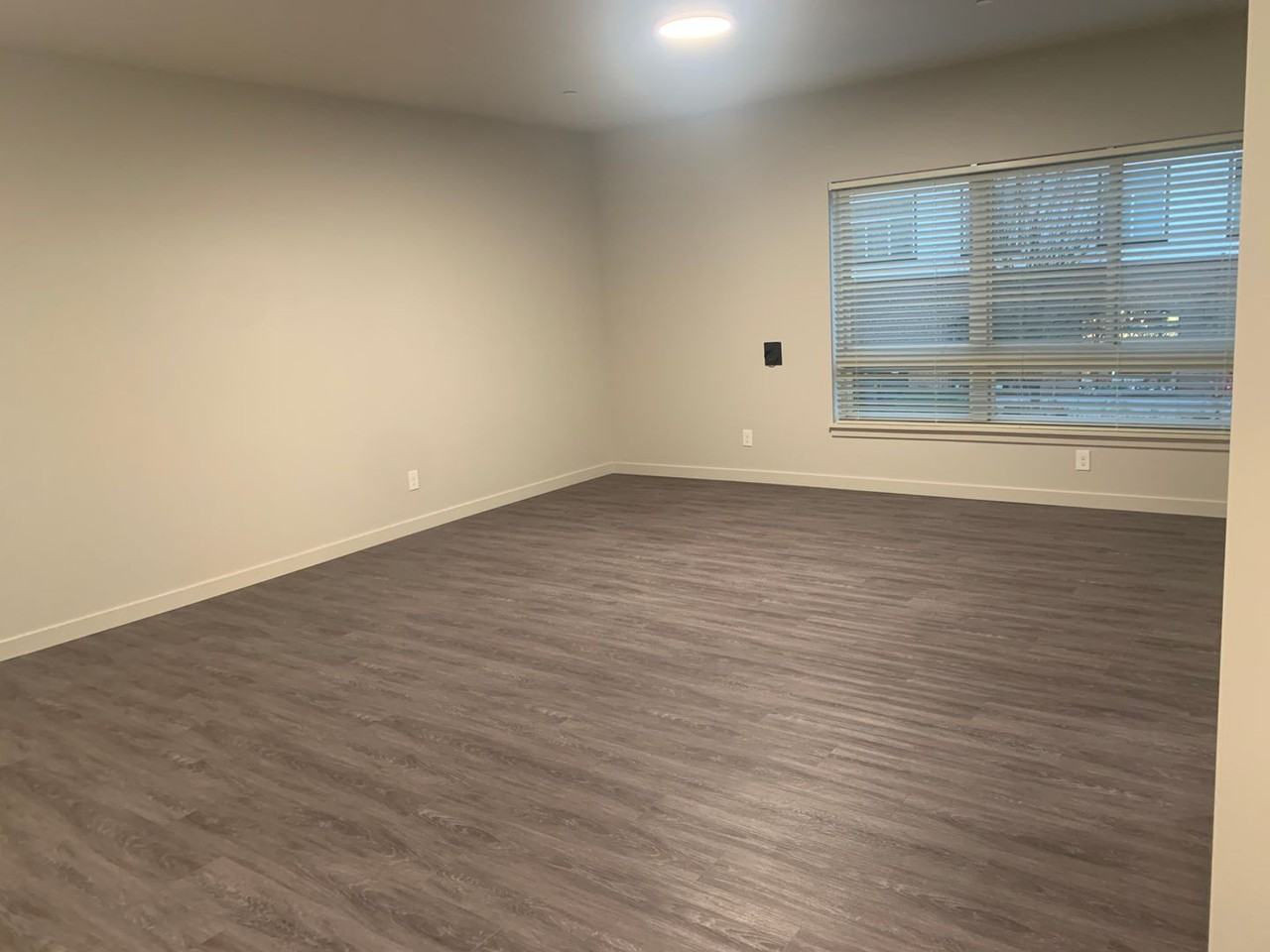 1650 NE Market Drive - Photo 3 of 40