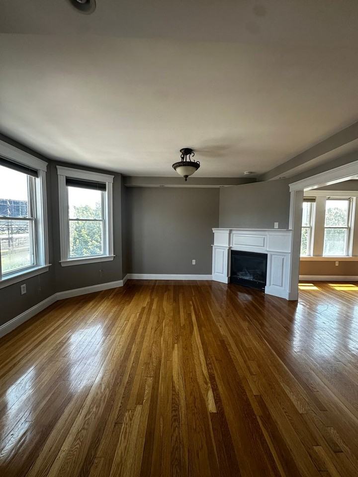 29 S Sydney St #3 - Photo 3 of 20