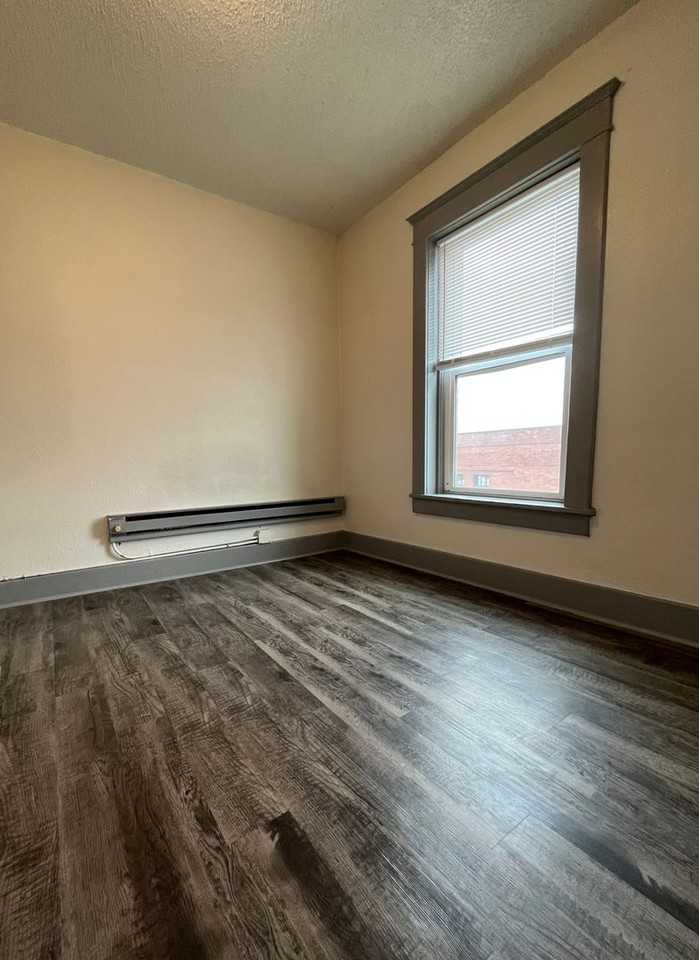 Lascelle Studio Suites - Photo 4 of 30