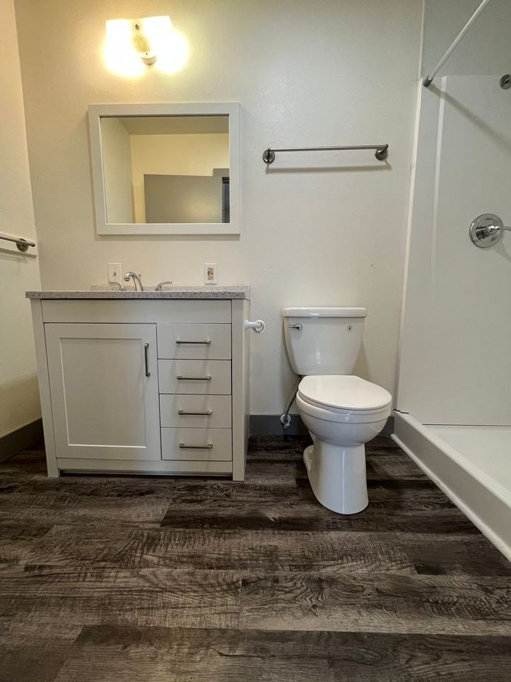 Lascelle Studio Suites - Photo 7 of 30