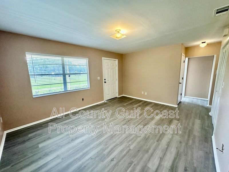 7743 119th Ave E - Photo 2 of 6