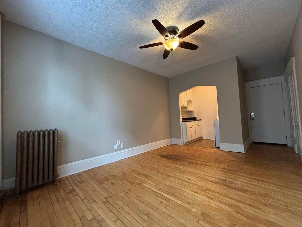 309 Dayton - Photo 5 of 19