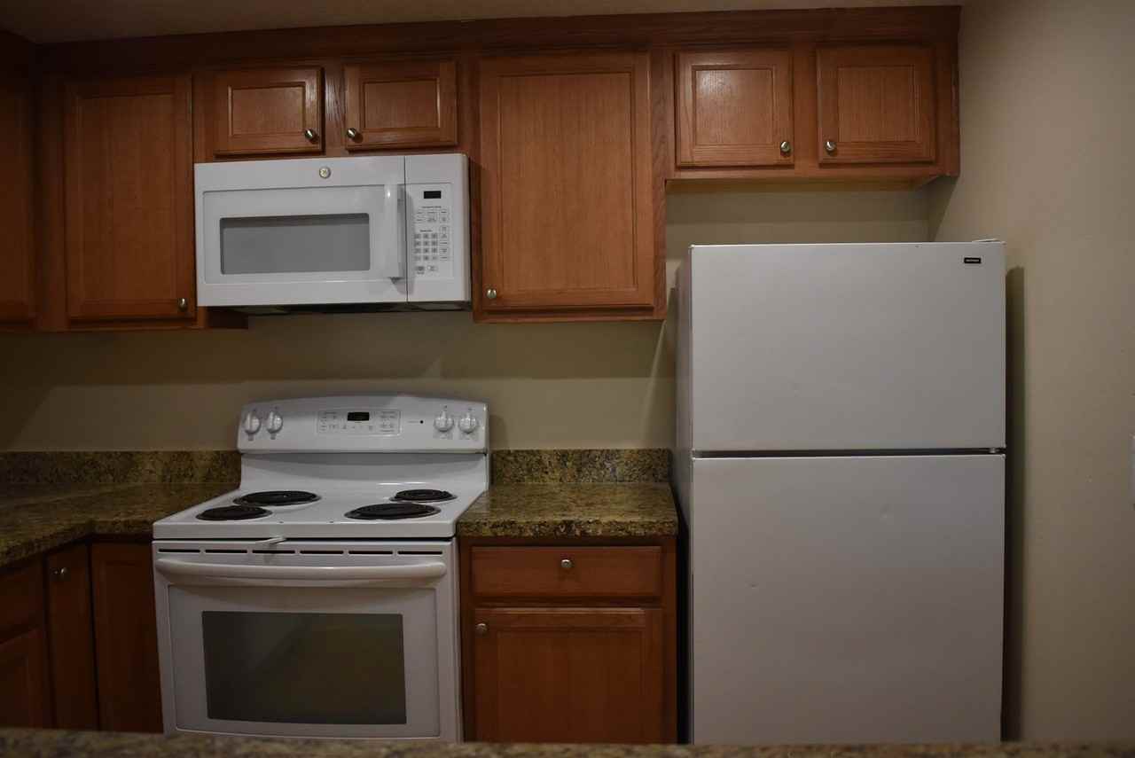 Grandview Court Apartments - Photo 4 of 20