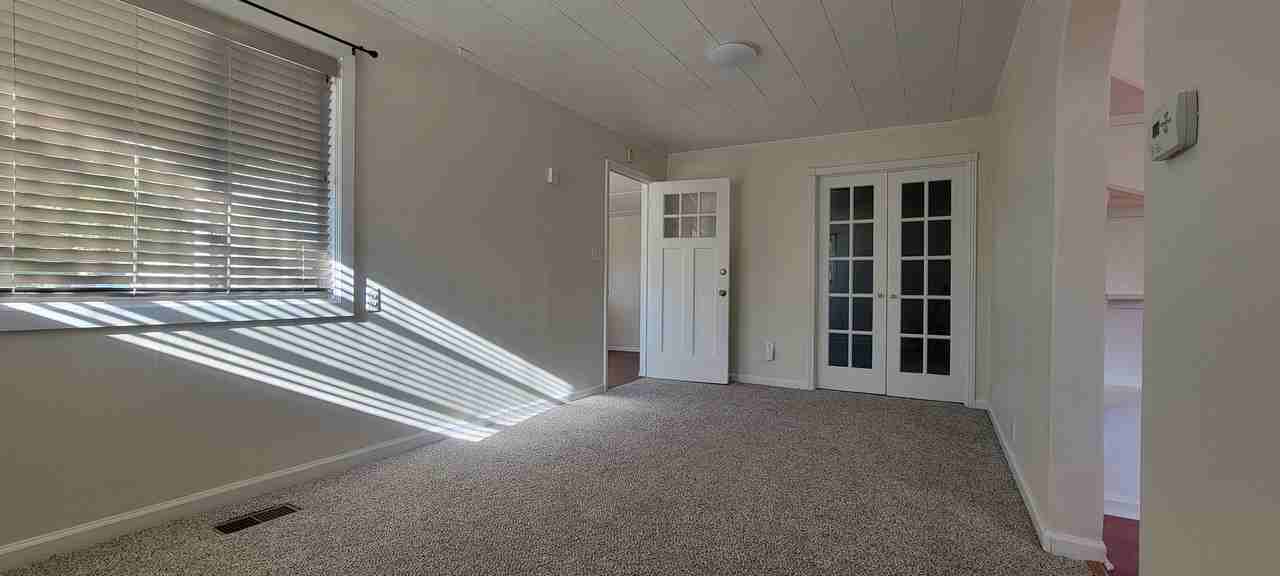 727 Clover Ave - Photo 3 of 12