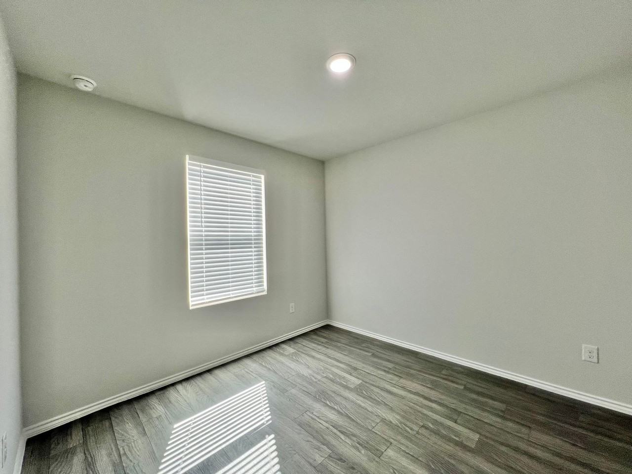 252 Peace Lily Way - Photo 4 of 40