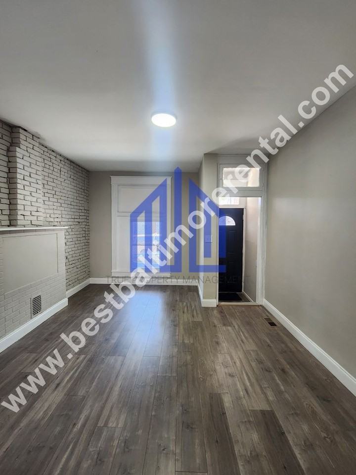 1658 Normal Ave - Photo 2 of 11