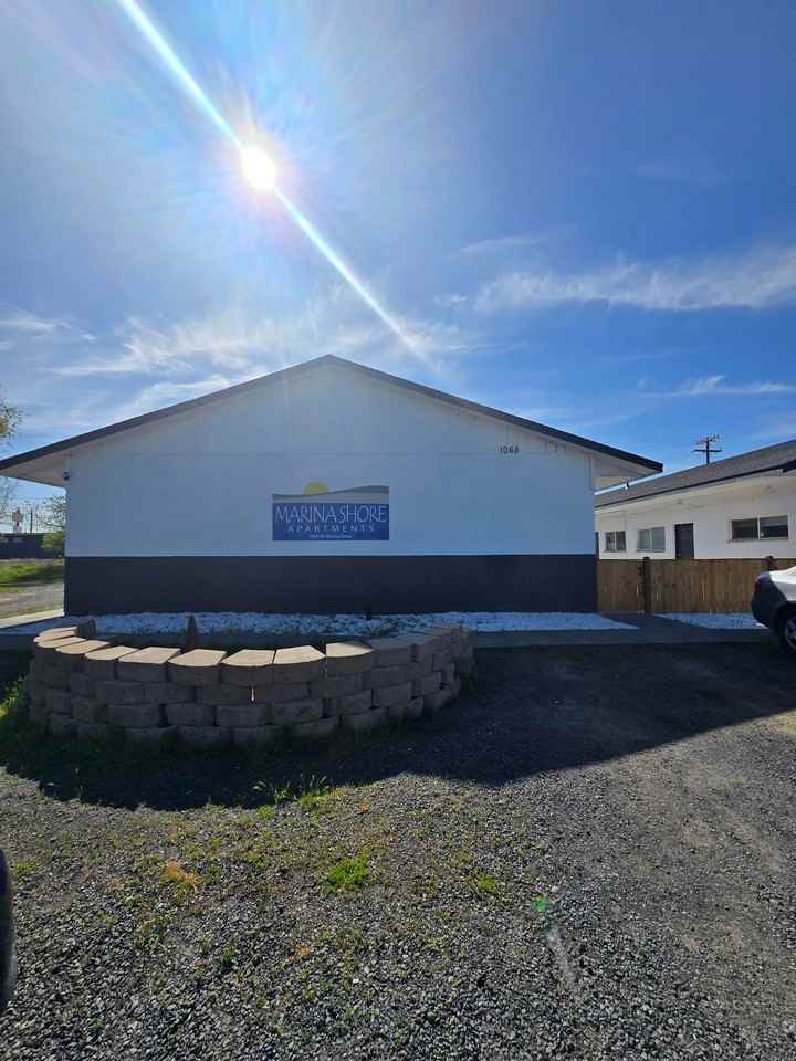 Marina Shores - Photo 2 of 3