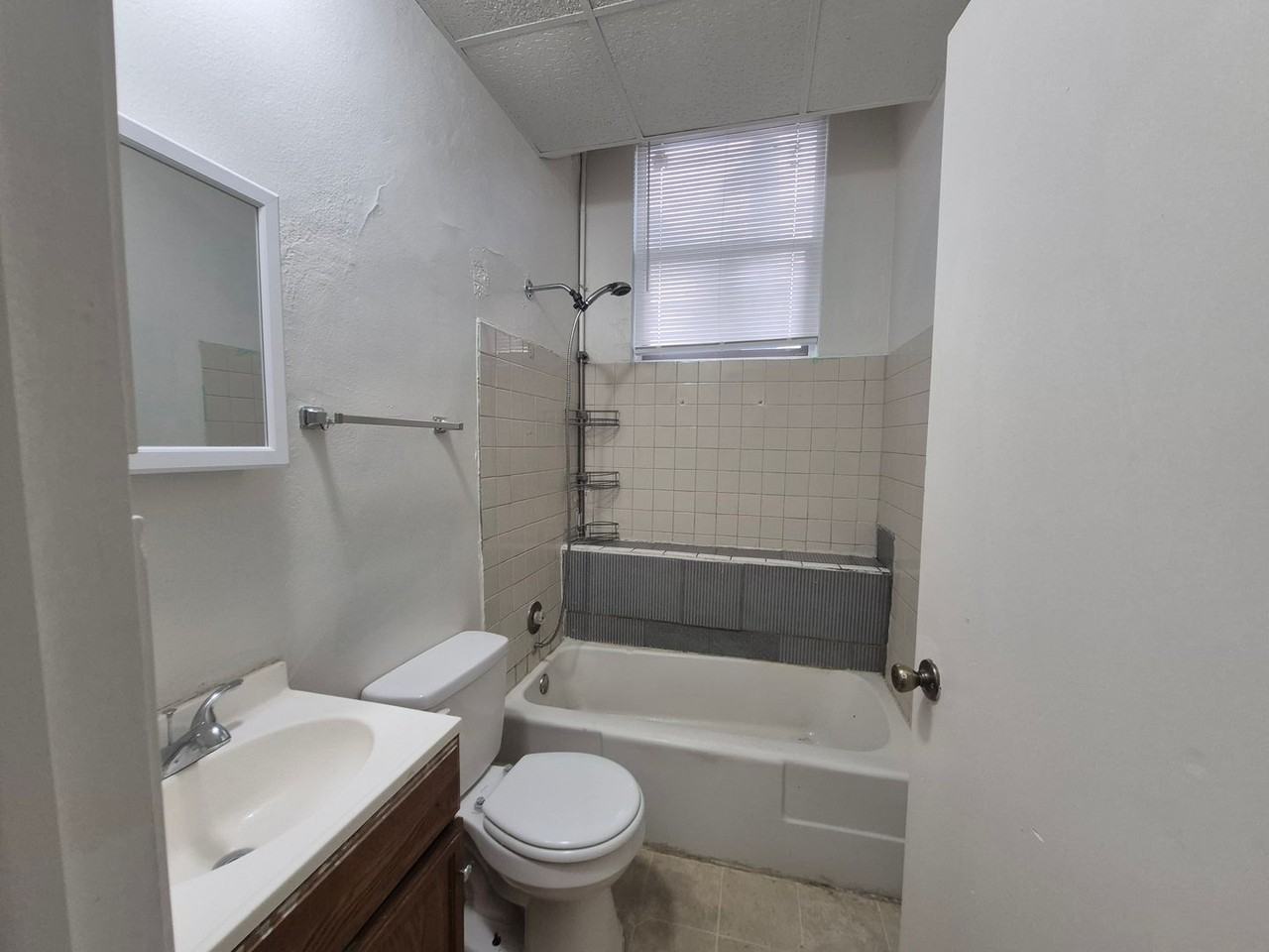 431 State Ave - Photo 7 of 16