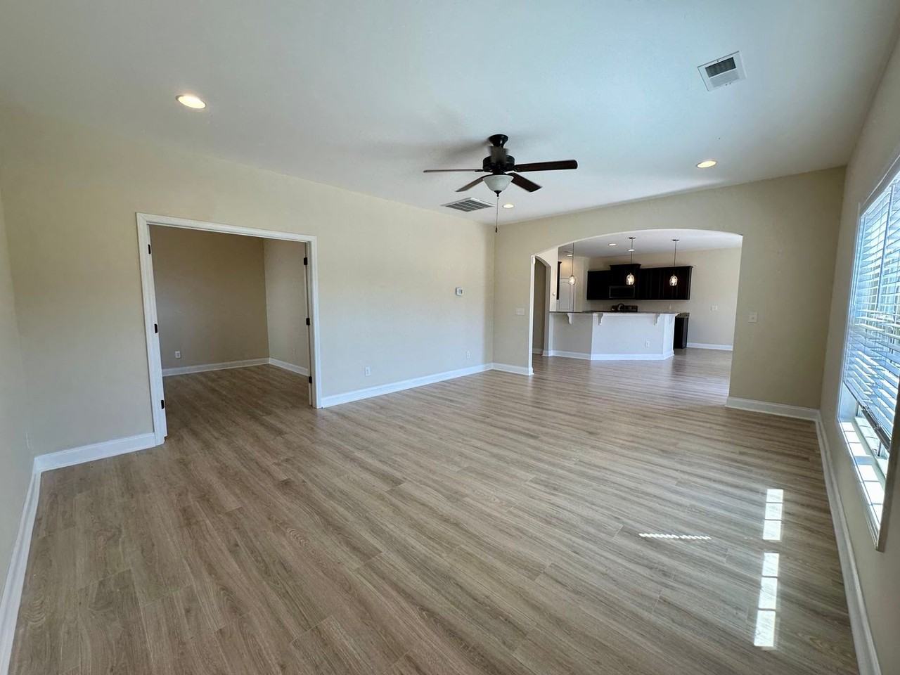 2712 Magnum Dr - Photo 7 of 25